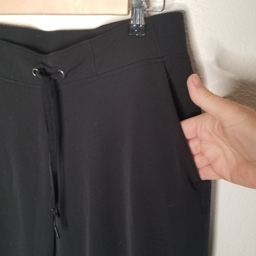 Athleta Midtown Trouser adventure pant - Picture 4 of 10